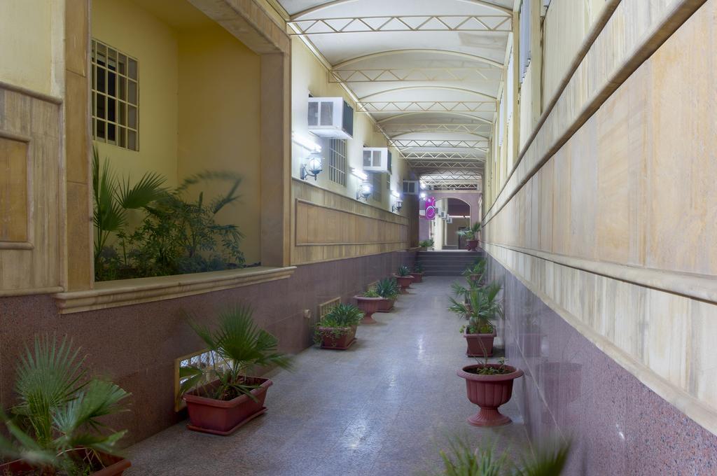 Al Farhan Hotel Suites - Al Salam Riyadh Bagian luar foto