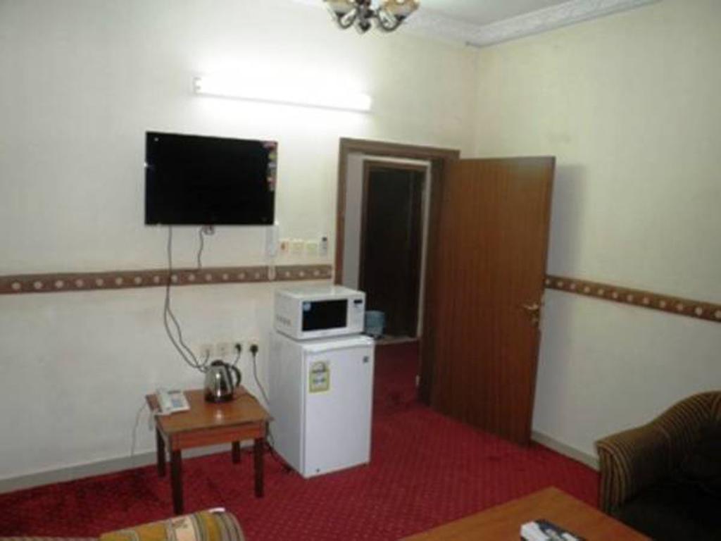 Al Farhan Hotel Suites - Al Salam Riyadh Bagian luar foto