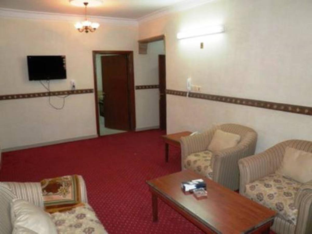 Al Farhan Hotel Suites - Al Salam Riyadh Bagian luar foto