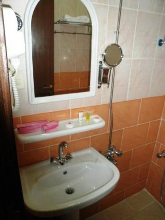 Al Farhan Hotel Suites - Al Salam Riyadh Bagian luar foto
